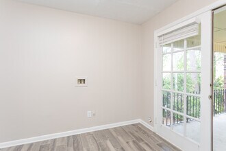 Carolina Pines Apartments in Fayetteville, NC - Building Photo - Interior Photo