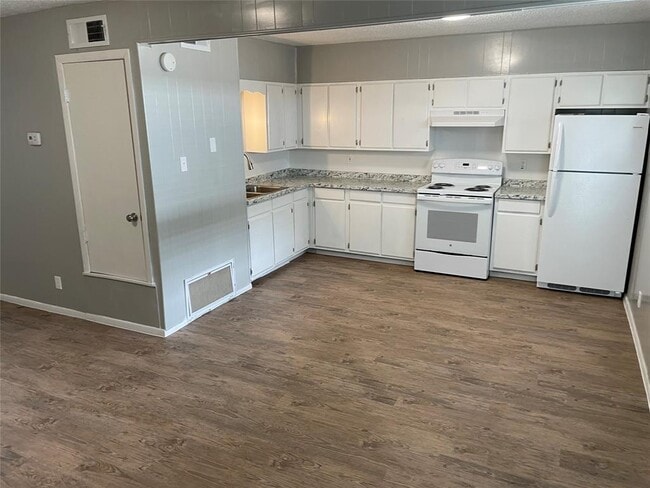 property at 1209 Vance St