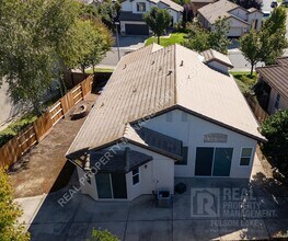 346 Leckenby Way in Folsom, CA - Building Photo - Building Photo