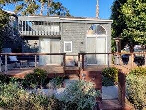 469 Sherman Ave in Los Angeles, CA - Building Photo - Building Photo