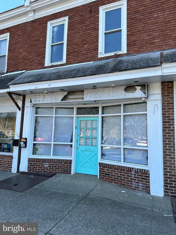 property at 1192 Yorkship Square