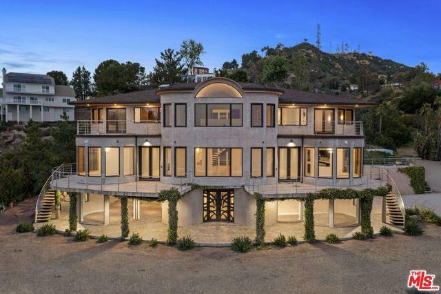 property at 24517 Piuma Rd