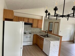 329 Hamilton St in Traverse City, MI - Building Photo - Building Photo