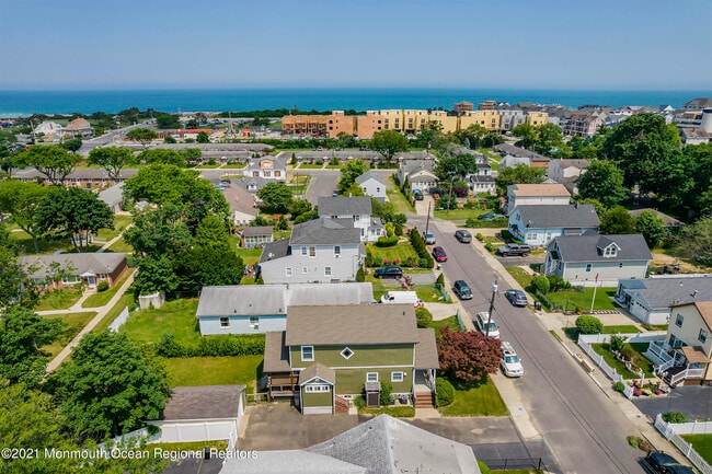property at 132 Sampson Pl