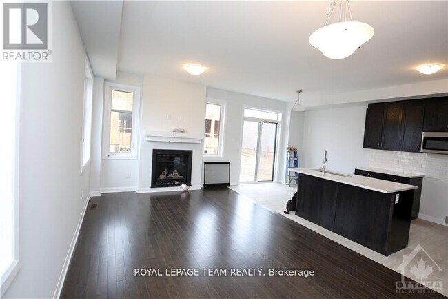 128 Lynn Coulter St in Ottawa, ON - Building Photo - Building Photo