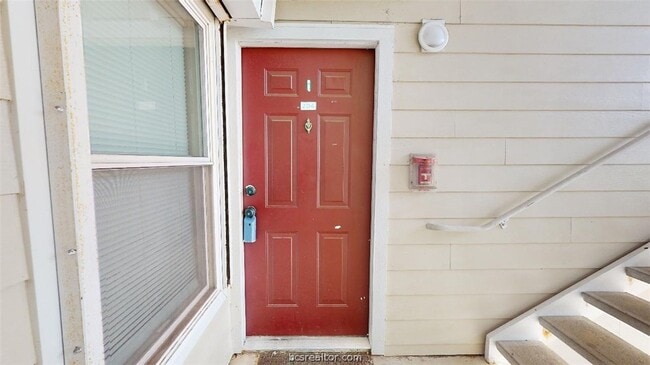 523 Southwest Pkwy, Unit 204 in College Station, TX - Foto de edificio - Building Photo