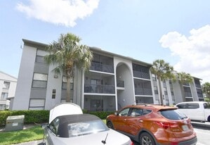 1132 S Pine Ridge Cir in Sanford, FL - Building Photo