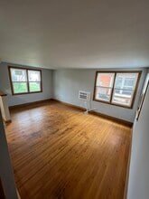 4148 W 87th St in Chicago, IL - Building Photo - Building Photo