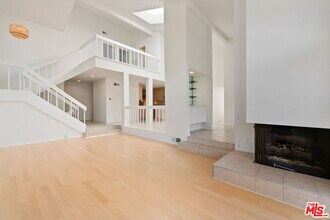 1631 Michael Ln in Los Angeles, CA - Building Photo - Building Photo