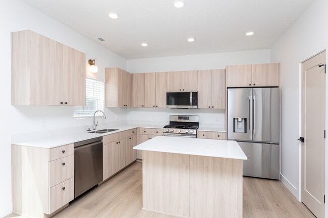 Falcon Ridge in Parowan, UT - Foto de edificio - Interior Photo