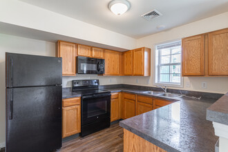 Newport Commons Apartments in Lititz, PA - Building Photo - Interior Photo