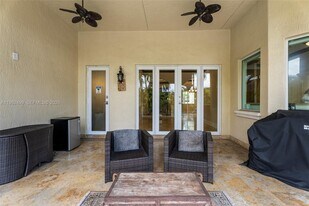 2665 NW 100th Ave in Doral, FL - Building Photo