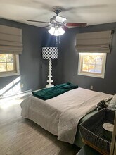 19 Pine St in Sharon, MA - Building Photo - Building Photo