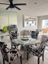 100 Waterway Dr S in Lantana, FL - Building Photo - Building Photo