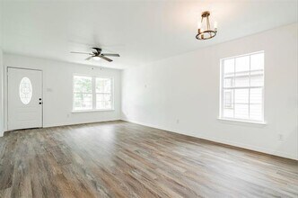 107 Chappell St in Terrell, TX - Foto de edificio - Building Photo