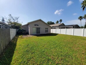 1440 Timberbend Cir in Orlando, FL - Foto de edificio - Building Photo