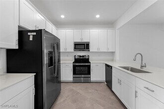 2893 Citrus St in Naples, FL - Building Photo - Building Photo