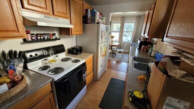 1807 Olds Ave in Lansing, MI - Building Photo - Building Photo