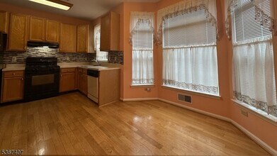 1150 Broad St in Rahway, NJ - Building Photo - Building Photo