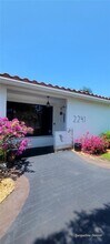 2241 NE 38th St in Lighthouse Point, FL - Building Photo - Building Photo