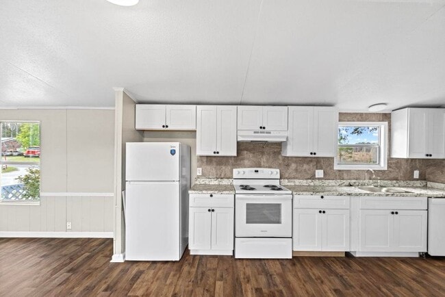 property at 3765 Burgaw Hwy