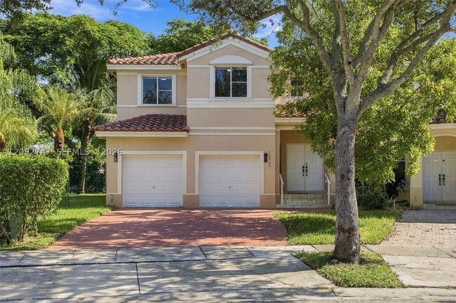 property at 16963 SW 38th St