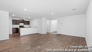 7602 Powder Gorge in Converse, TX - Building Photo - Building Photo