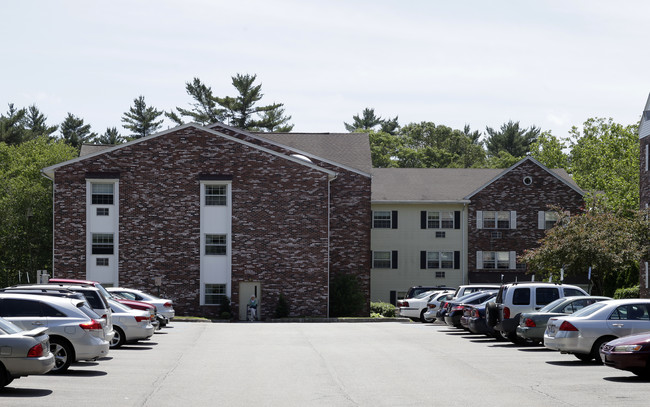 Cushing Residence in Hanover, MA - Foto de edificio - Building Photo