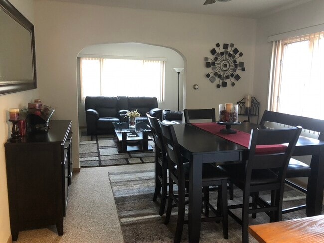 10321 W North Ave in Wauwatosa, WI - Building Photo - Building Photo