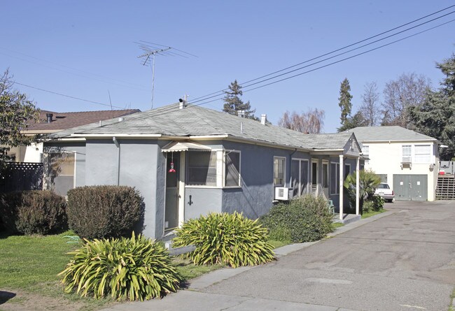 716 Medford Ave in Hayward, CA - Building Photo - Building Photo