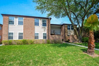 8810 Ilona Ln in Houston, TX - Building Photo - Building Photo