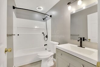 817 Lancelot Ct in Jeffersonville, IN - Building Photo - Building Photo