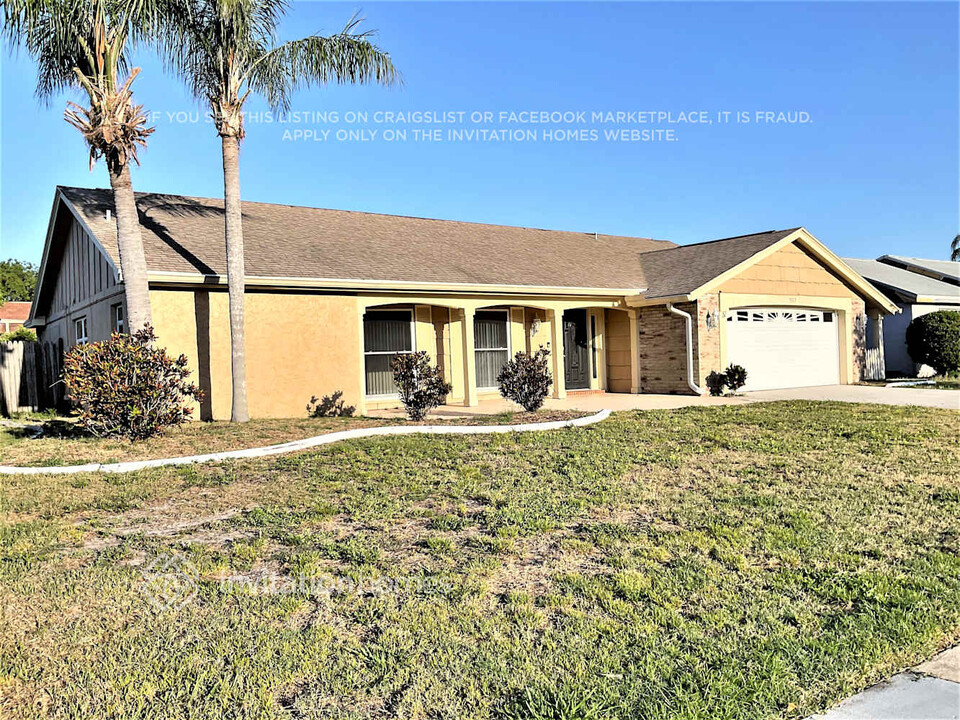 3537 Springfield Dr in Holiday, FL - Building Photo