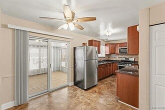 34052 Viceroy Dr in Sterling Heights, MI - Building Photo - Building Photo