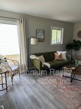 4811 Summerhill Dr in Village of Clarkston, MI - Building Photo - Building Photo