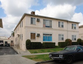 1655 Rodney Dr in Los Angeles, CA - Building Photo - Building Photo