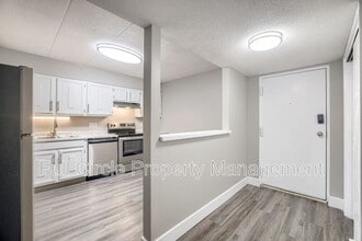 1648 N 56th in Lincoln, NE - Building Photo - Building Photo