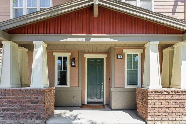 140 Liberty St in Tustin, CA - Building Photo - Building Photo