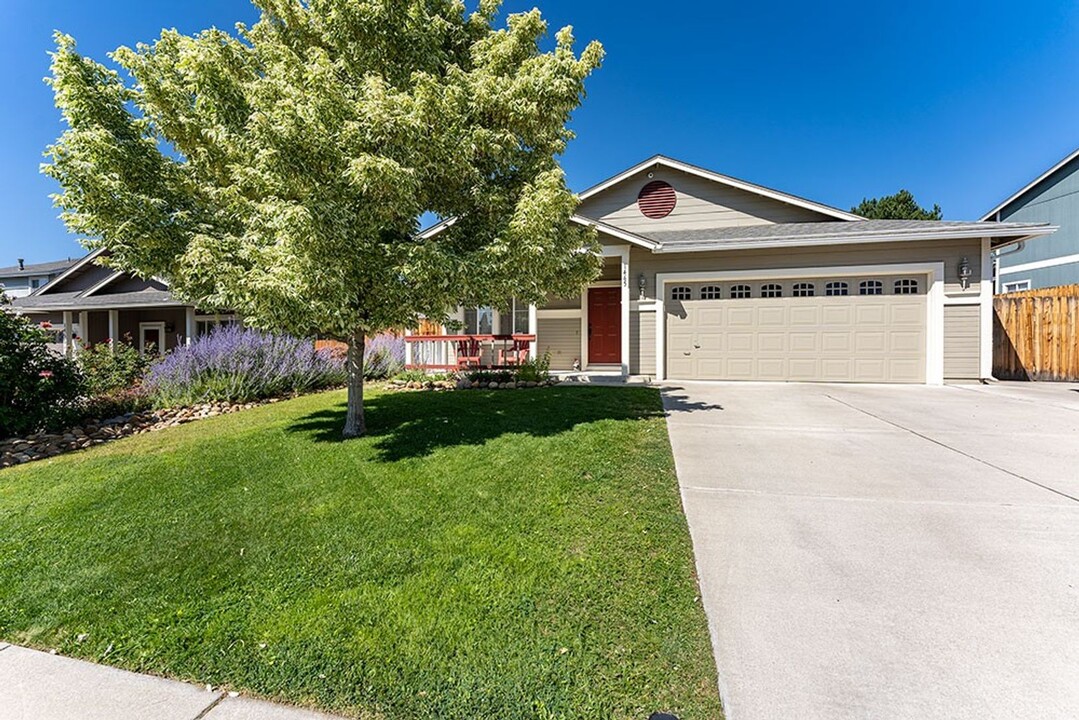 1465 Springfield Park Dr in Reno, NV - Building Photo