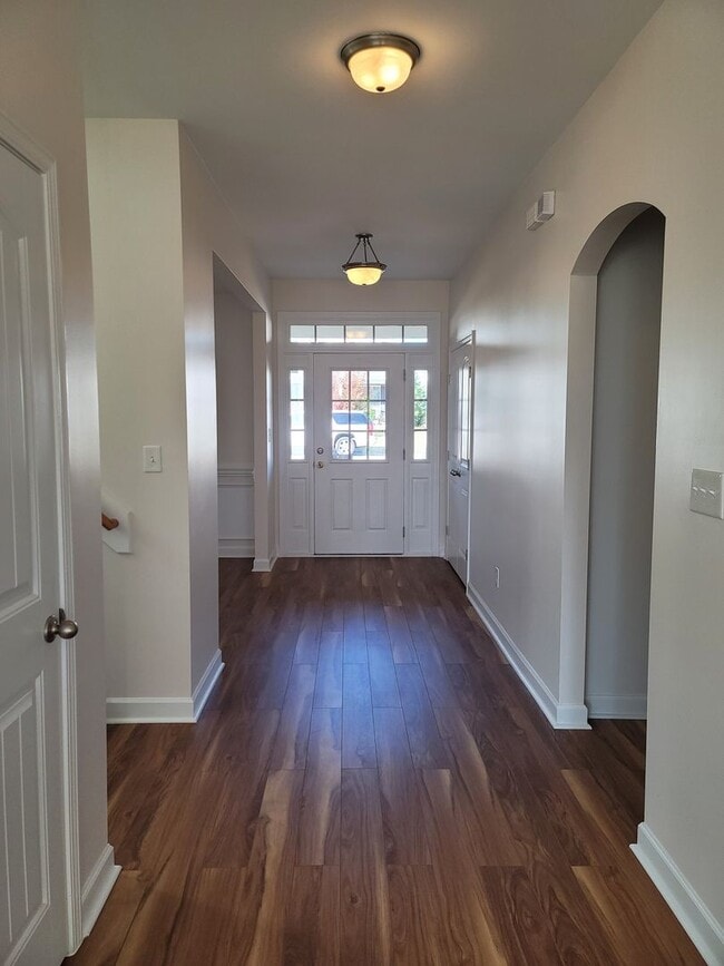 944 Ronald Reagan Drive in Fayetteville, NC - Building Photo - Building Photo