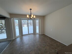 48 Webb Ave in Troy, MI - Building Photo - Building Photo