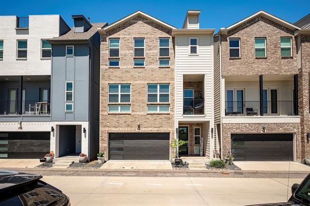 2547 La Altura Ln in Dallas, TX - Building Photo - Building Photo