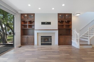 169 Sierra Pass Dr in Schaumburg, IL - Building Photo - Building Photo