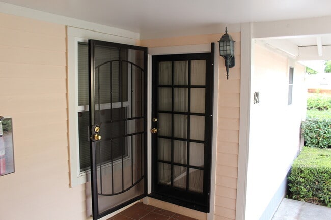 421-421 Normal Ave in Chico, CA - Building Photo - Building Photo