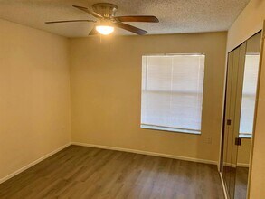 5263 Images Cir in Kissimmee, FL - Building Photo - Building Photo