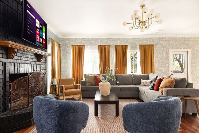 13702 Yellow Oak Cir in San Antonio, TX - Building Photo - Building Photo