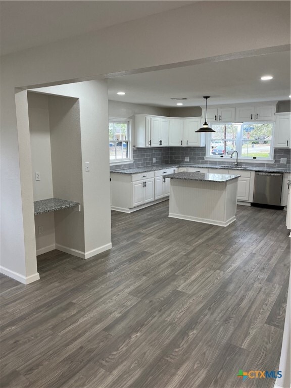 property at 1901 E Warren Ave