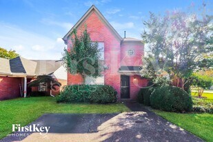 8337 Bridge Creek Dr in Memphis, TN - Building Photo