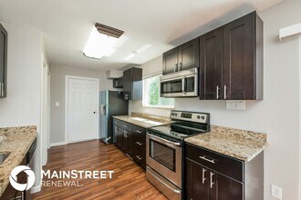 17052 E Arkansas Dr in Aurora, CO - Building Photo - Building Photo