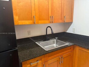 2008 Jackson St in Hollywood, FL - Foto de edificio - Building Photo